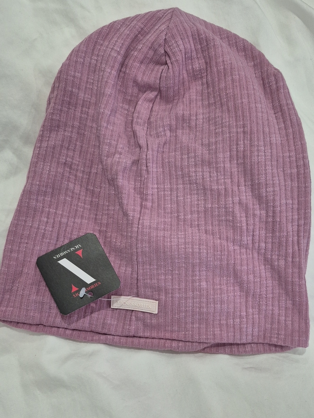 Nicessories- Brand New Beanie in Mauve